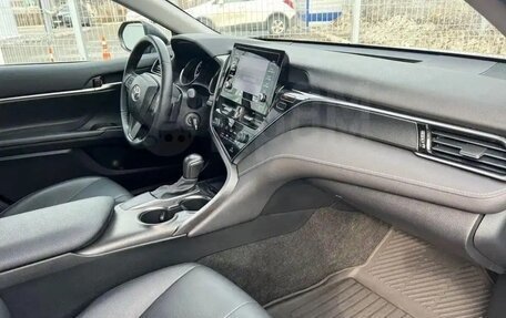 Toyota Camry, 2021 год, 2 800 000 рублей, 7 фотография