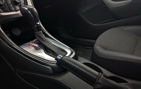 Opel Astra J, 2012 год, 1 050 000 рублей, 26 фотография