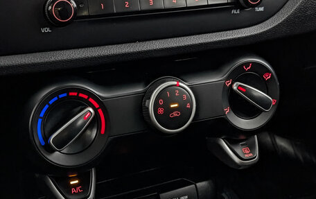 KIA Rio IV, 2020 год, 945 000 рублей, 20 фотография