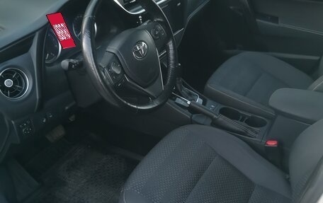 Toyota Corolla, 2018 год, 2 050 000 рублей, 8 фотография