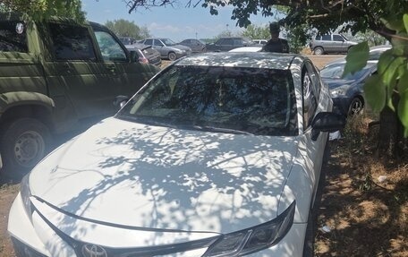 Toyota Camry, 2018 год, 1 950 000 рублей, 3 фотография