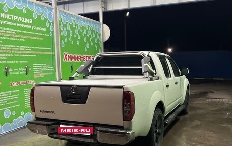 Nissan Navara (Frontier), 2011 год, 1 780 000 рублей, 9 фотография