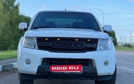 Nissan Navara (Frontier), 2011 год, 1 780 000 рублей, 3 фотография
