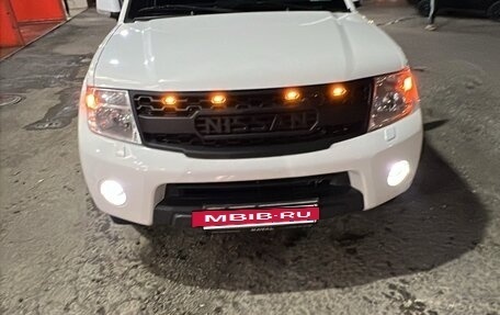 Nissan Navara (Frontier), 2011 год, 1 780 000 рублей, 8 фотография