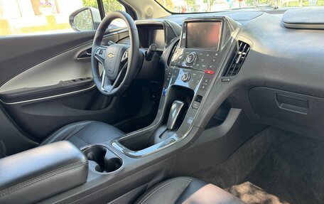 Chevrolet Volt I, 2013 год, 1 170 000 рублей, 13 фотография