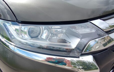 Mitsubishi Outlander III рестайлинг 3, 2017 год, 1 700 000 рублей, 14 фотография