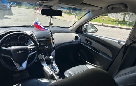 Chevrolet Cruze II, 2013 год, 900 000 рублей, 6 фотография