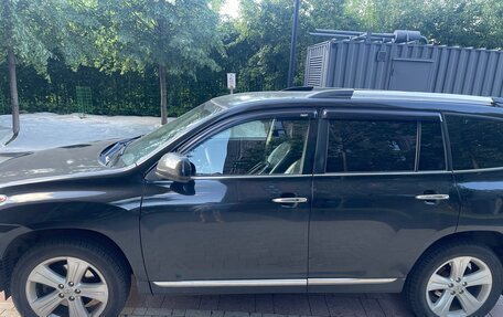 Toyota Highlander III, 2010 год, 2 100 000 рублей, 2 фотография