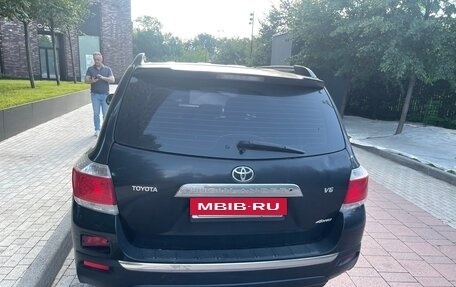Toyota Highlander III, 2010 год, 2 100 000 рублей, 3 фотография