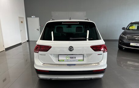 Volkswagen Tiguan II, 2018 год, 2 645 000 рублей, 6 фотография