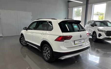 Volkswagen Tiguan II, 2018 год, 2 645 000 рублей, 8 фотография