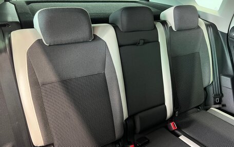 Volkswagen Tiguan II, 2018 год, 2 645 000 рублей, 14 фотография