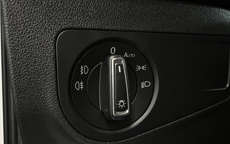 Volkswagen Tiguan II, 2018 год, 2 645 000 рублей, 27 фотография