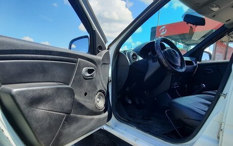 Renault Logan I, 2010 год, 270 000 рублей, 2 фотография