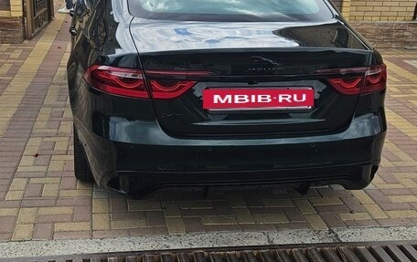 Jaguar XF II, 2021 год, 5 500 000 рублей, 7 фотография