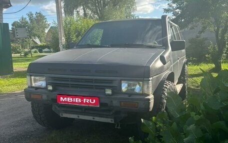 Nissan Terrano II рестайлинг, 1992 год, 350 000 рублей, 1 фотография