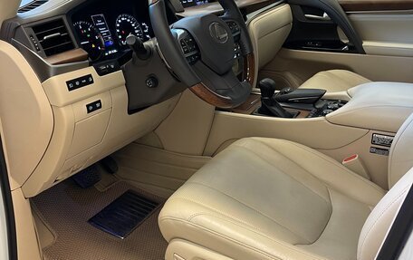 Lexus LX III, 2017 год, 6 500 000 рублей, 7 фотография