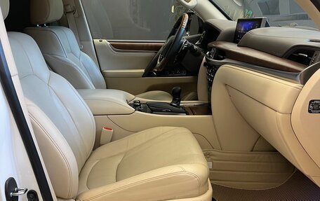 Lexus LX III, 2017 год, 6 500 000 рублей, 9 фотография