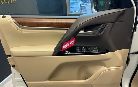 Lexus LX III, 2017 год, 6 500 000 рублей, 8 фотография