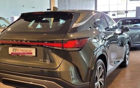 Lexus RX IV рестайлинг, 2025 год, 7 750 000 рублей, 4 фотография