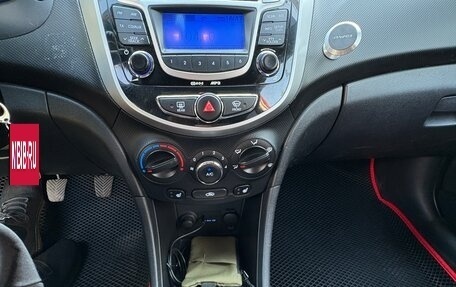 Hyundai Solaris II рестайлинг, 2011 год, 650 000 рублей, 7 фотография