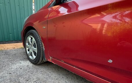 Hyundai Solaris II рестайлинг, 2011 год, 650 000 рублей, 14 фотография