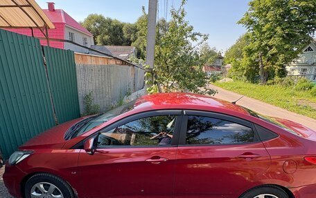Hyundai Solaris II рестайлинг, 2011 год, 650 000 рублей, 16 фотография