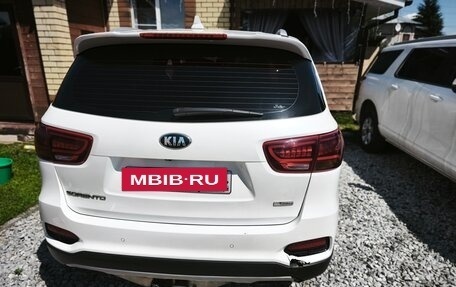 KIA Sorento III Prime рестайлинг, 2018 год, 2 000 000 рублей, 7 фотография