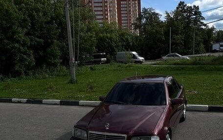 Mercedes-Benz C-Класс, 1996 год, 350 000 рублей, 2 фотография