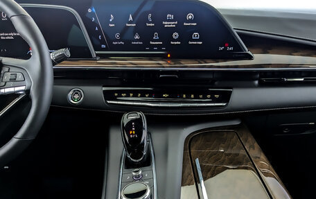 Cadillac Escalade V, 2023 год, 16 718 775 рублей, 11 фотография