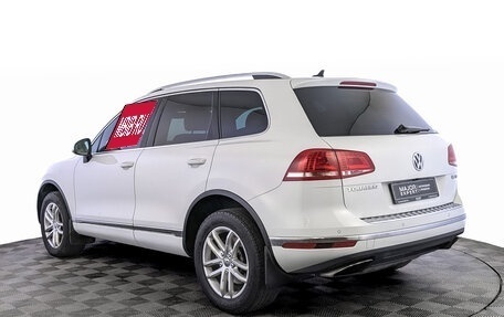 Volkswagen Touareg III, 2016 год, 2 700 000 рублей, 7 фотография