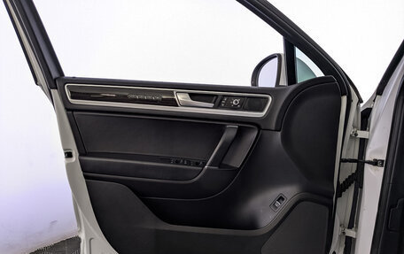 Volkswagen Touareg III, 2016 год, 2 700 000 рублей, 19 фотография