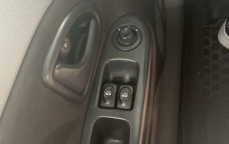 Renault Symbol I, 2006 год, 365 000 рублей, 16 фотография