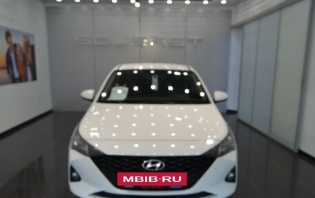 Hyundai Solaris II рестайлинг, 2021 год, 1 550 000 рублей, 2 фотография