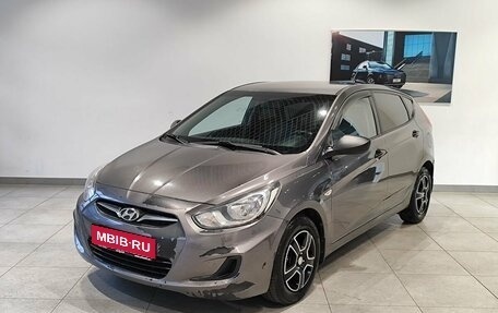 Hyundai Solaris II рестайлинг, 2013 год, 589 000 рублей, 1 фотография