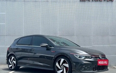 Volkswagen Golf GTI, 2021 год, 2 300 855 рублей, 3 фотография