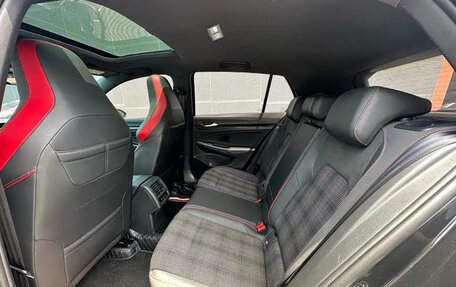 Volkswagen Golf GTI, 2021 год, 2 300 855 рублей, 13 фотография