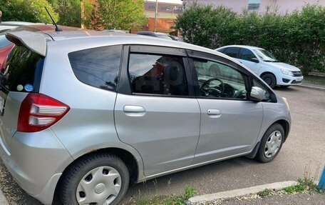 Honda Fit III, 2009 год, 590 000 рублей, 2 фотография