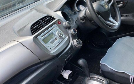 Honda Fit III, 2009 год, 590 000 рублей, 11 фотография