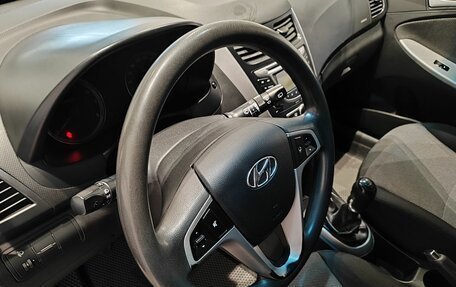 Hyundai Solaris II рестайлинг, 2013 год, 589 000 рублей, 14 фотография