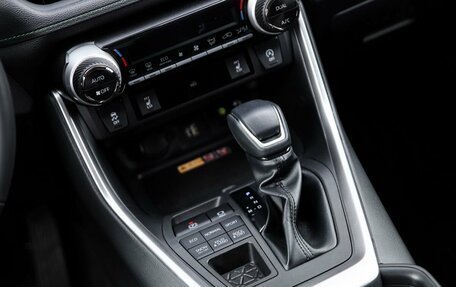 Toyota RAV4, 2024 год, 4 640 000 рублей, 16 фотография