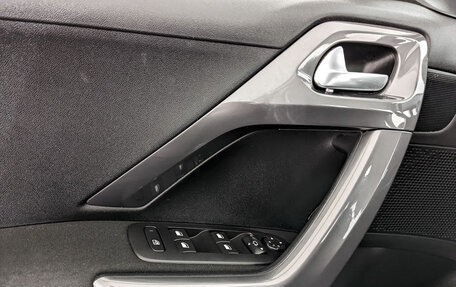 Peugeot 2008 II, 2018 год, 1 425 000 рублей, 26 фотография