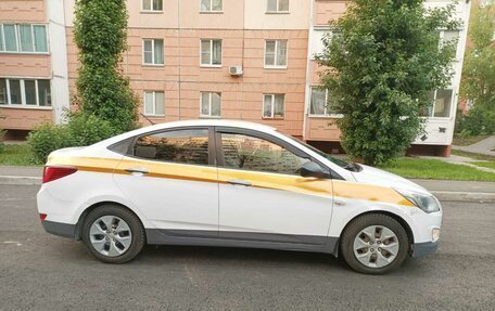 Hyundai Solaris II рестайлинг, 2016 год, 600 000 рублей, 3 фотография