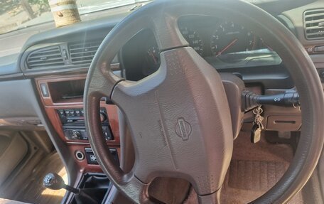 Nissan Cedric VII, 2001 год, 380 000 рублей, 9 фотография
