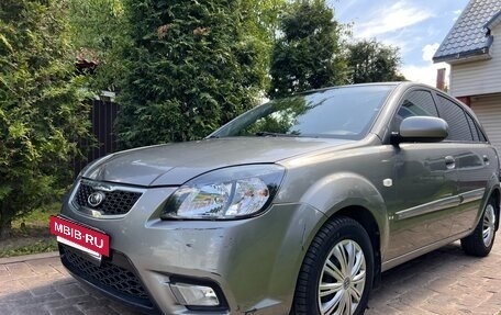 KIA Rio II, 2011 год, 750 000 рублей, 2 фотография