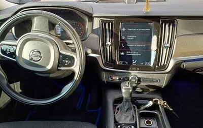 Volvo V90 Cross Country I рестайлинг, 2018 год, 3 200 000 рублей, 1 фотография