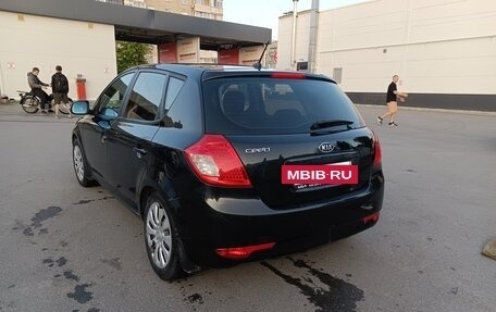 KIA cee'd I рестайлинг, 2010 год, 600 000 рублей, 3 фотография
