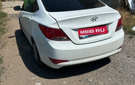 Hyundai Solaris II рестайлинг, 2015 год, 600 000 рублей, 9 фотография