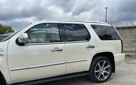 Cadillac Escalade III, 2012 год, 2 100 000 рублей, 3 фотография