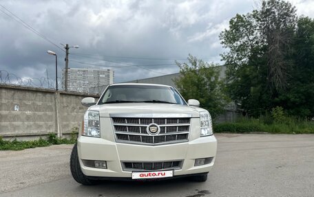 Cadillac Escalade III, 2012 год, 2 100 000 рублей, 10 фотография